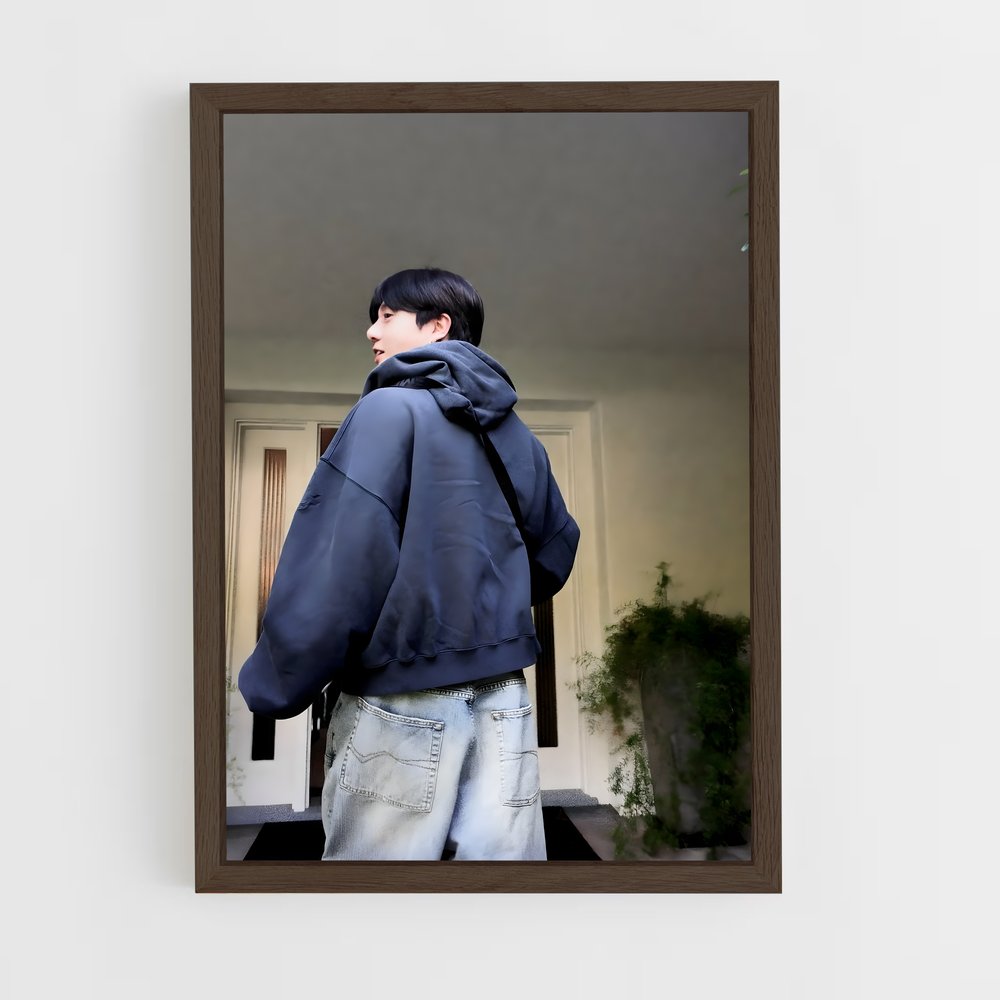 ap-jungkook-9 cadre Bois foncé