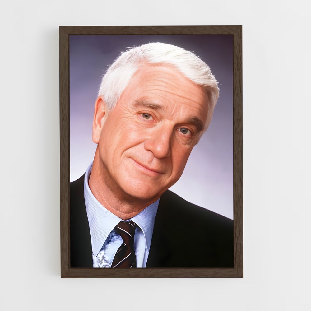 ap-leslie nielsen-1 cadre Bois foncé