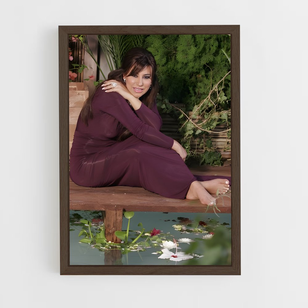ap-najwa karam-7 cadre Bois foncé