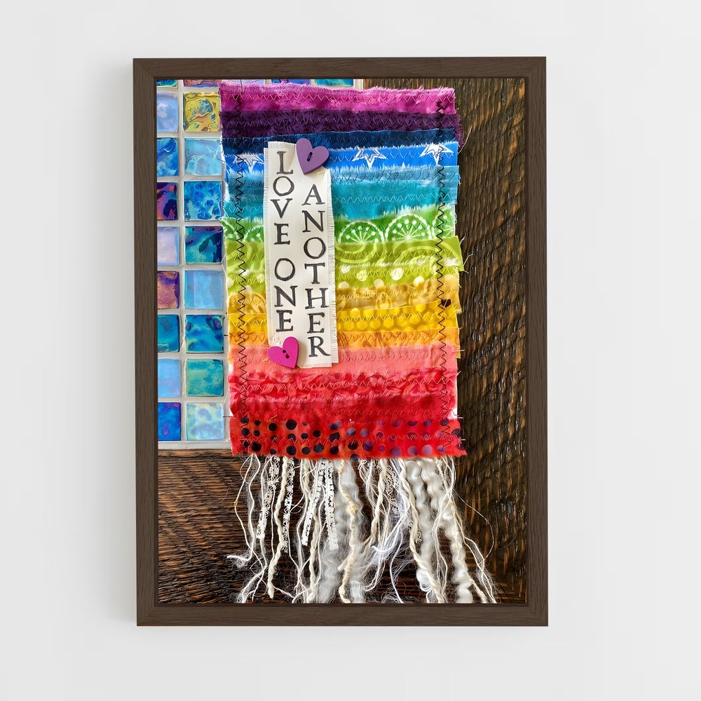 ap-prayer flags-2 cadre Bois foncé