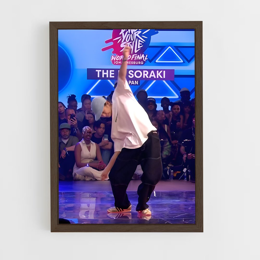 ap-red bull dance your style-3 cadre Bois foncé