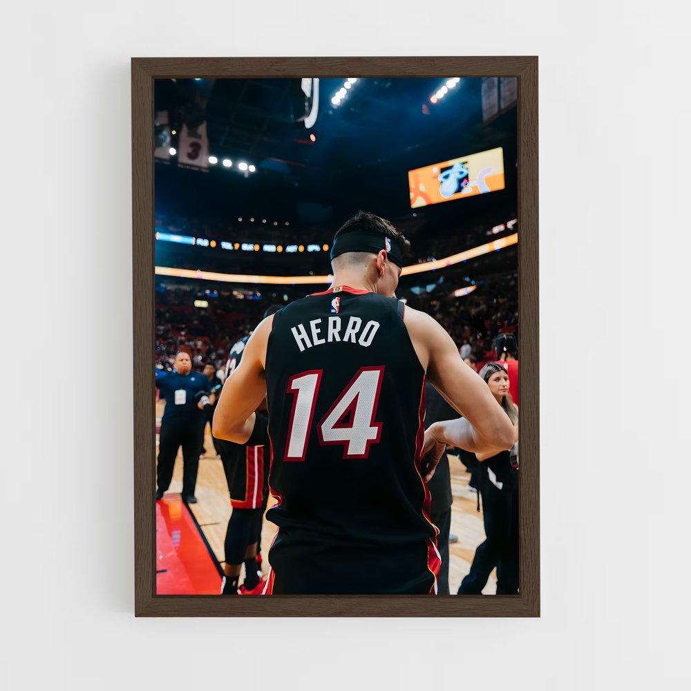 ap-tyler herro-3 cadre Bois foncé