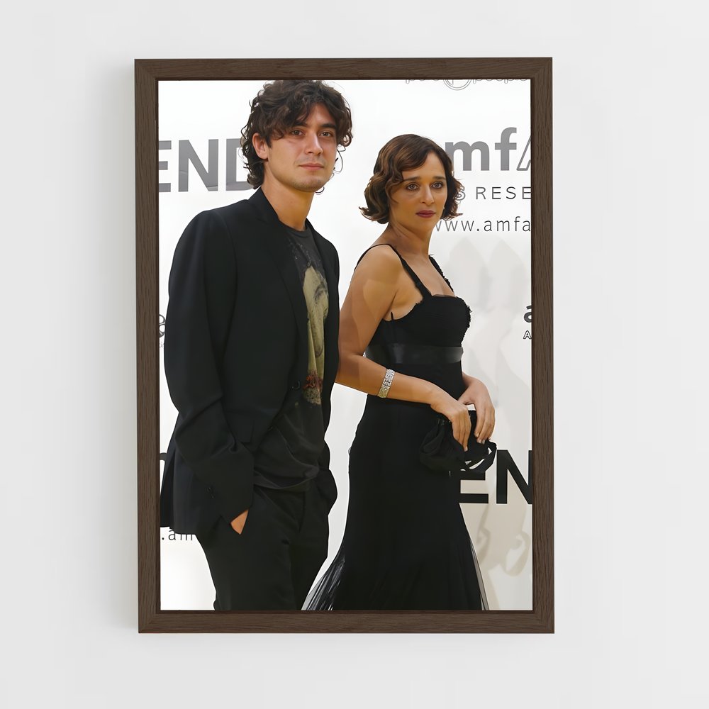 ap-valeria golino-10 cadre Bois foncé