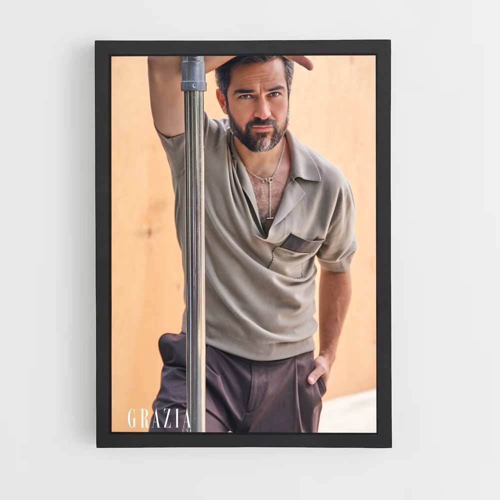 ap-alfonso herrera-5 cadre Noir