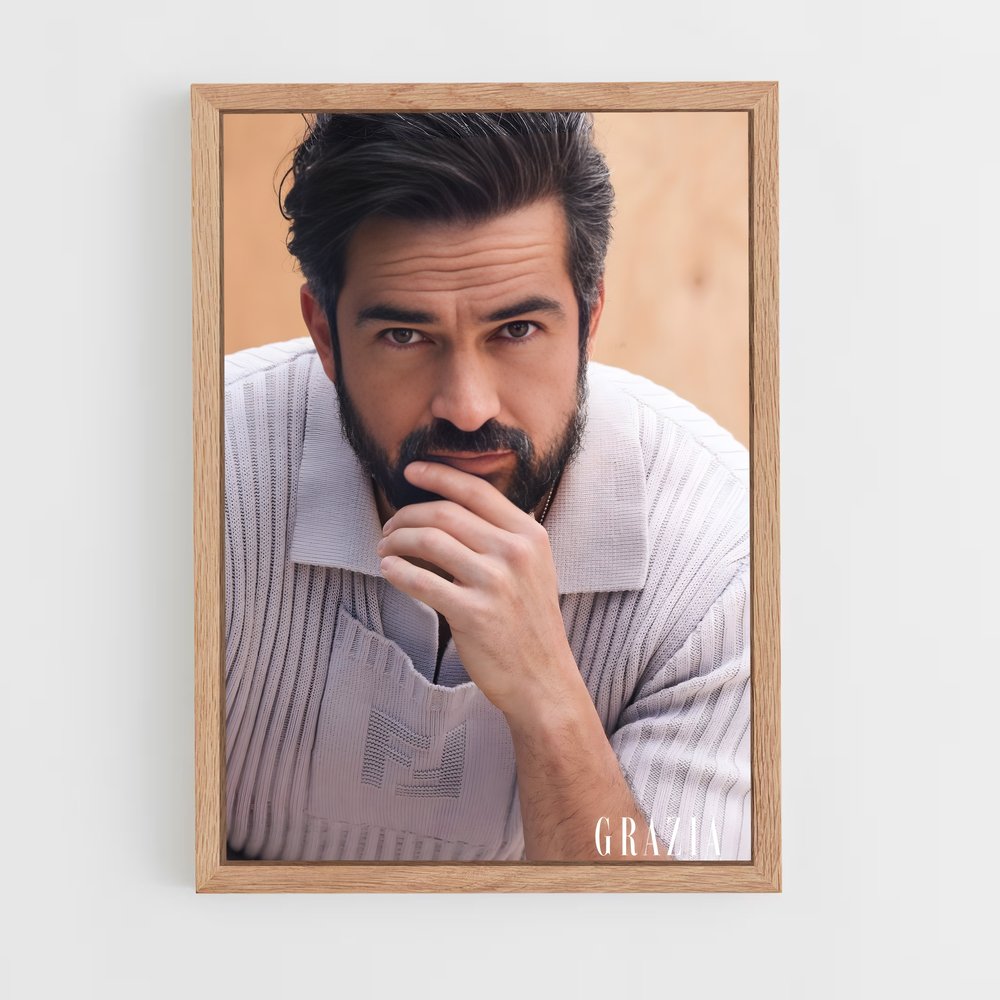 ap-alfonso herrera-6 cadre Bois clair