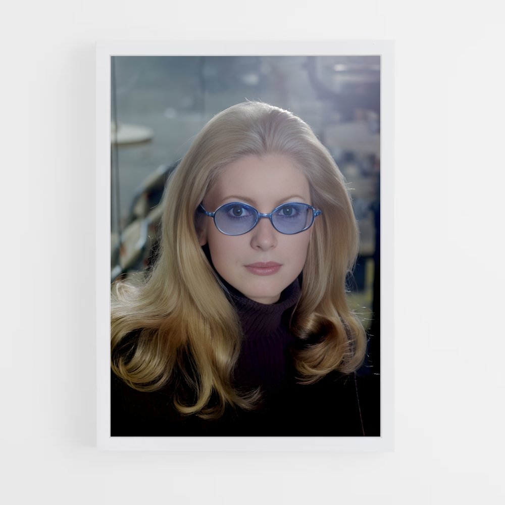ap-catherine deneuve-2 cadre Blanc