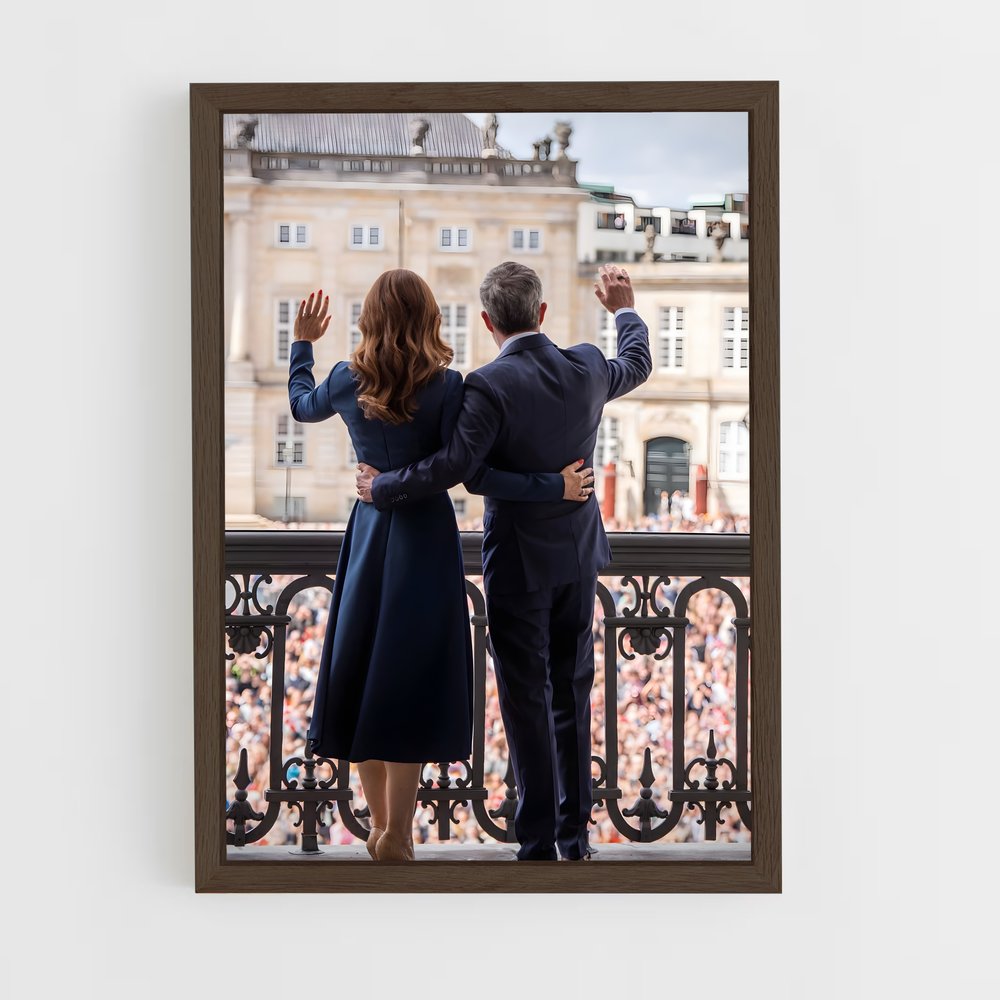 ap-danish royal family-3 cadre Bois foncé