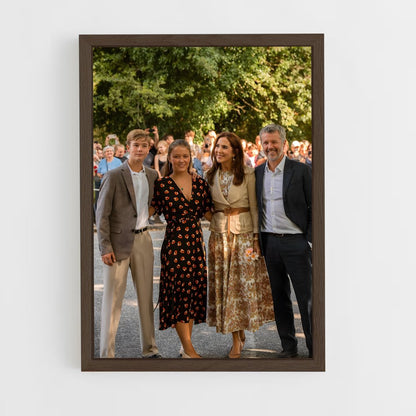 ap-danish royal family-6 cadre Bois foncé