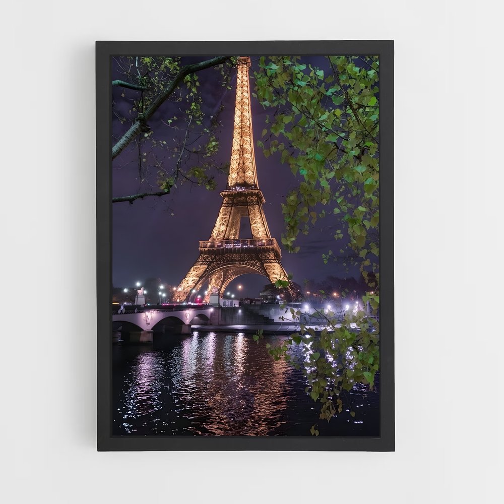 ap-eiffel tower-5 cadre Noir