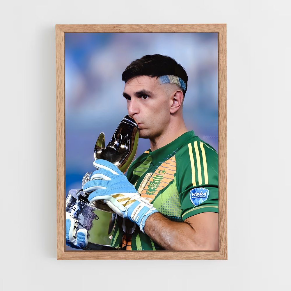 ap-emiliano martinez-1 cadre Bois clair