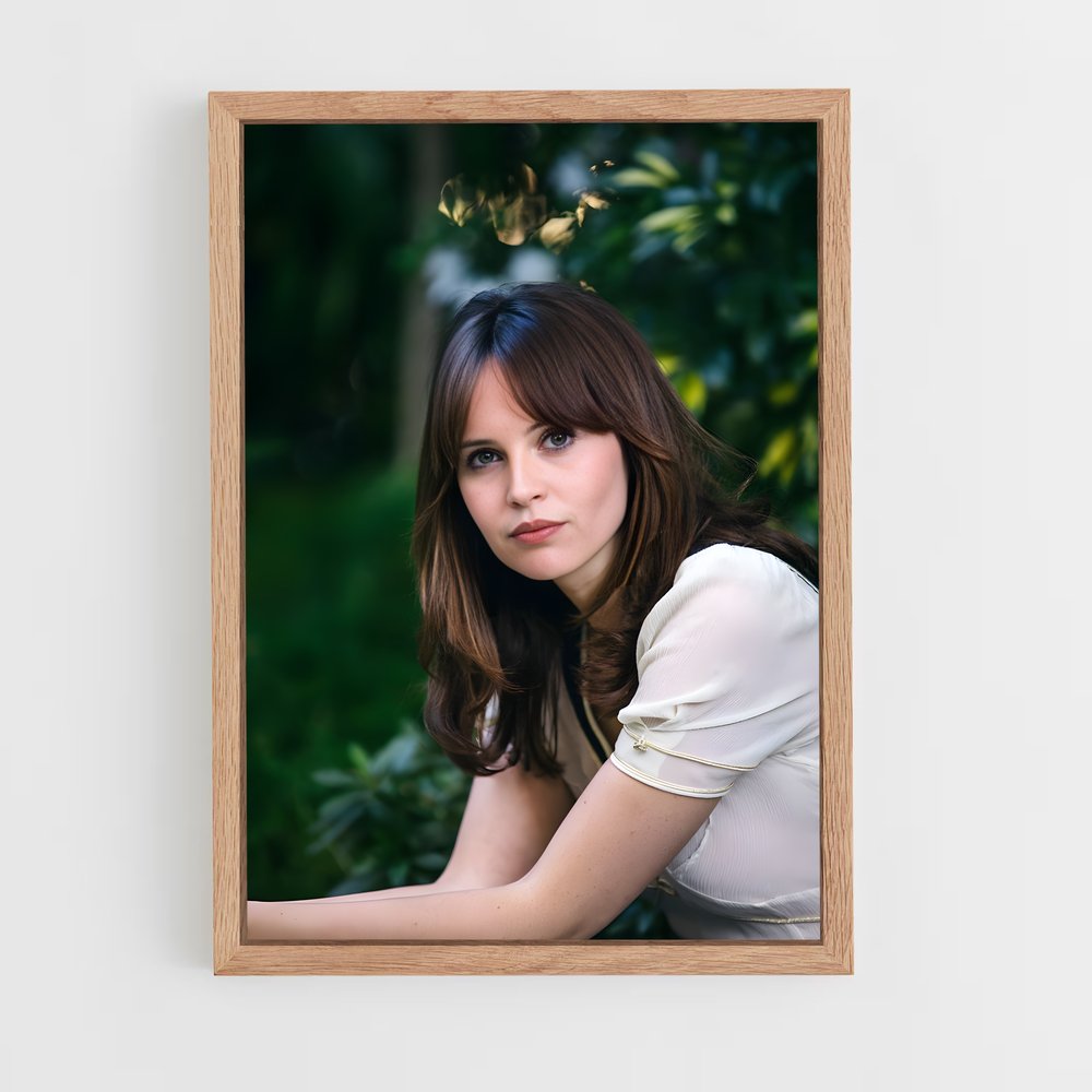ap-felicity jones-4 cadre Bois clair