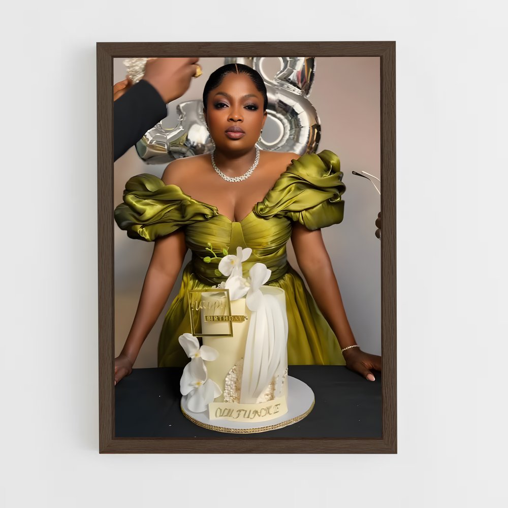 ap-funke akindele-2 cadre Bois foncé