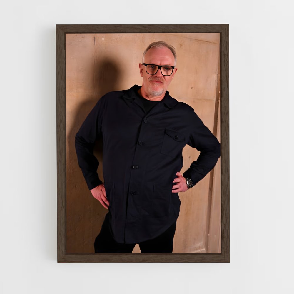 ap-greg davies-3 cadre Bois foncé