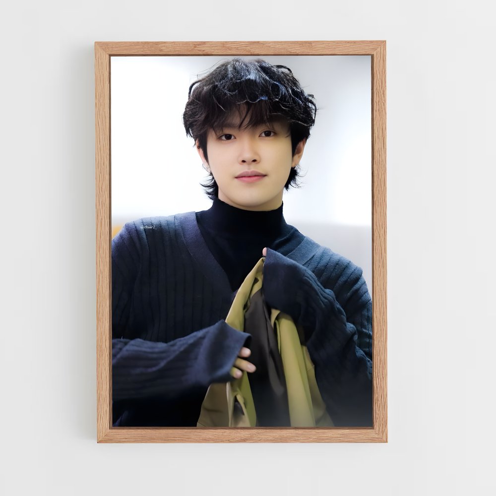 ap-hongjoong-7 cadre Bois clair