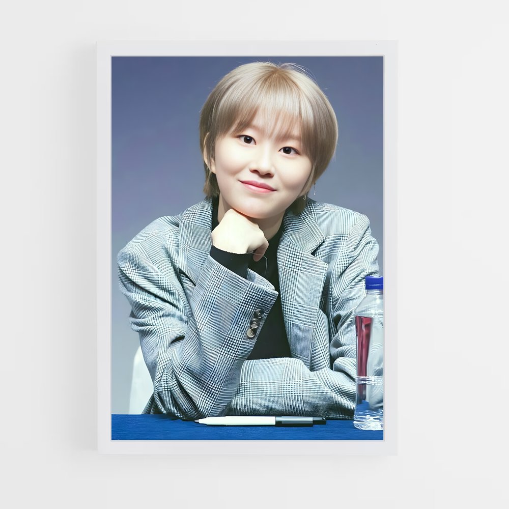 ap-hyebin-6 cadre Blanc