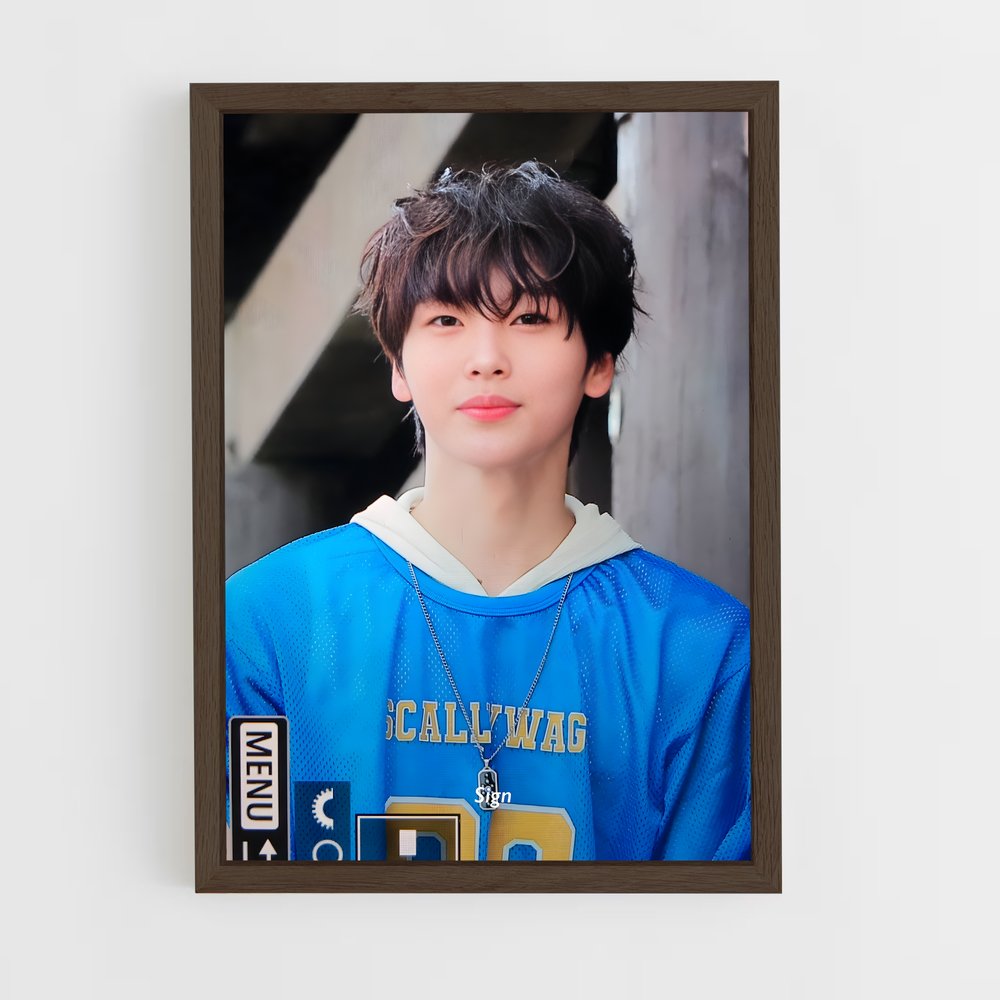 ap-hyeongjun-5 cadre Bois foncé