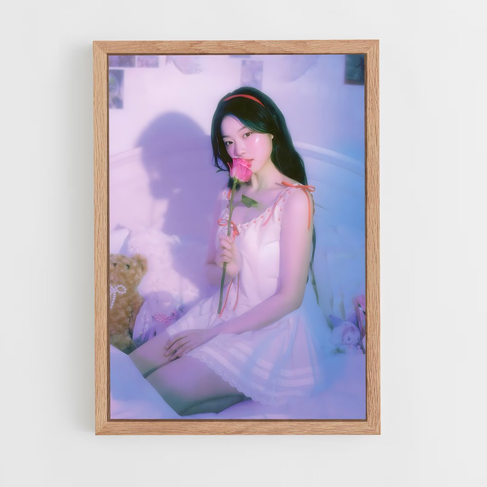 ap-hyunjin-14 cadre Bois clair