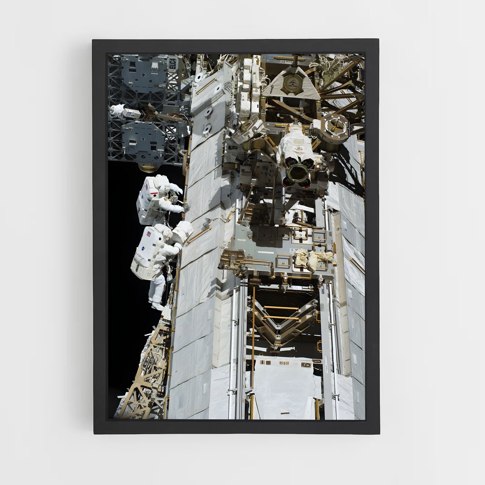 ap-international space station-8 cadre Noir
