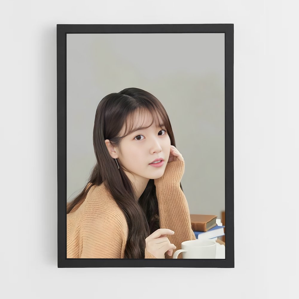 ap-iu lee ji-eun-4 cadre Noir