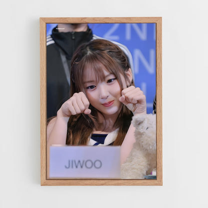 ap-jiwoo-1 cadre Bois clair