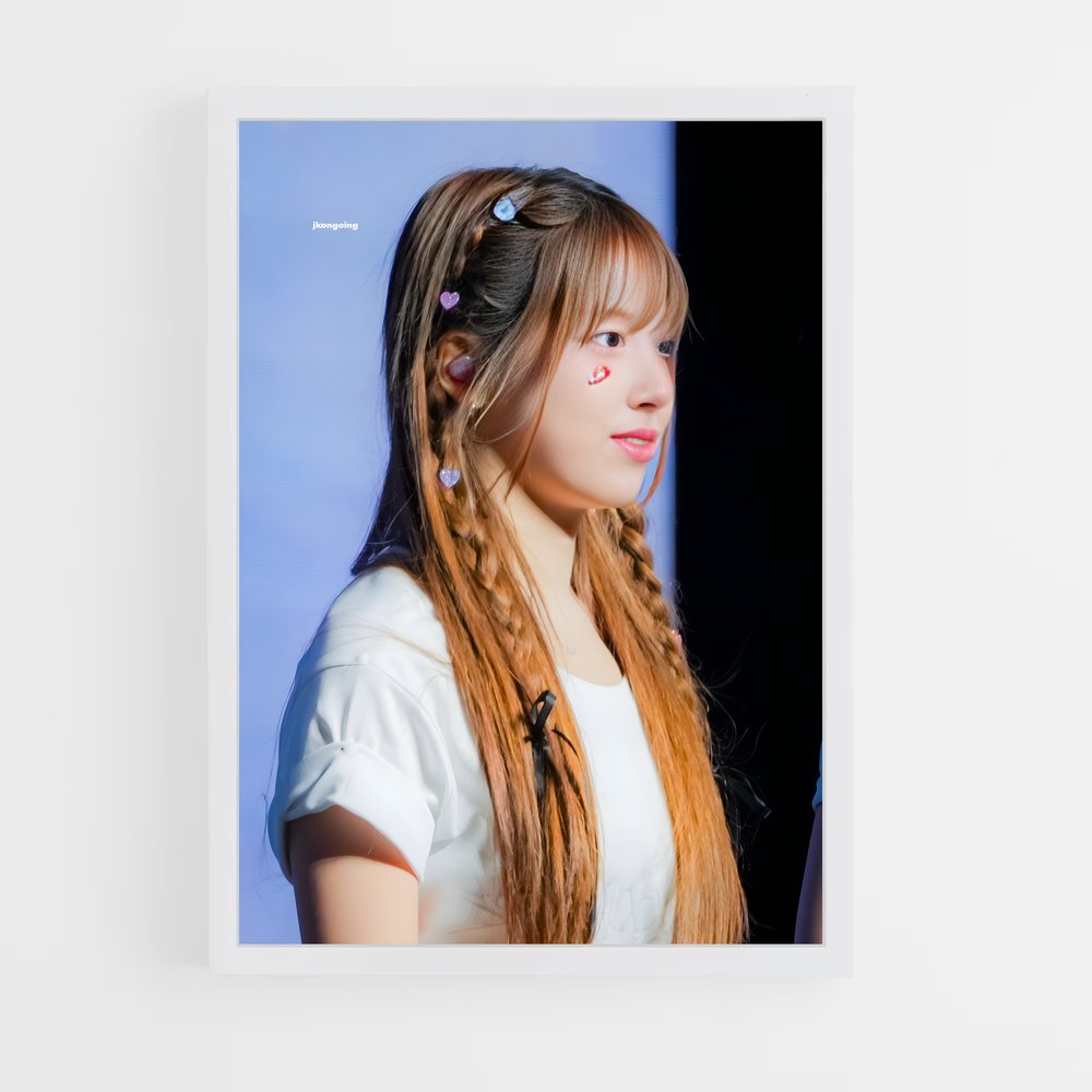 ap-jiwoo-8 cadre Blanc