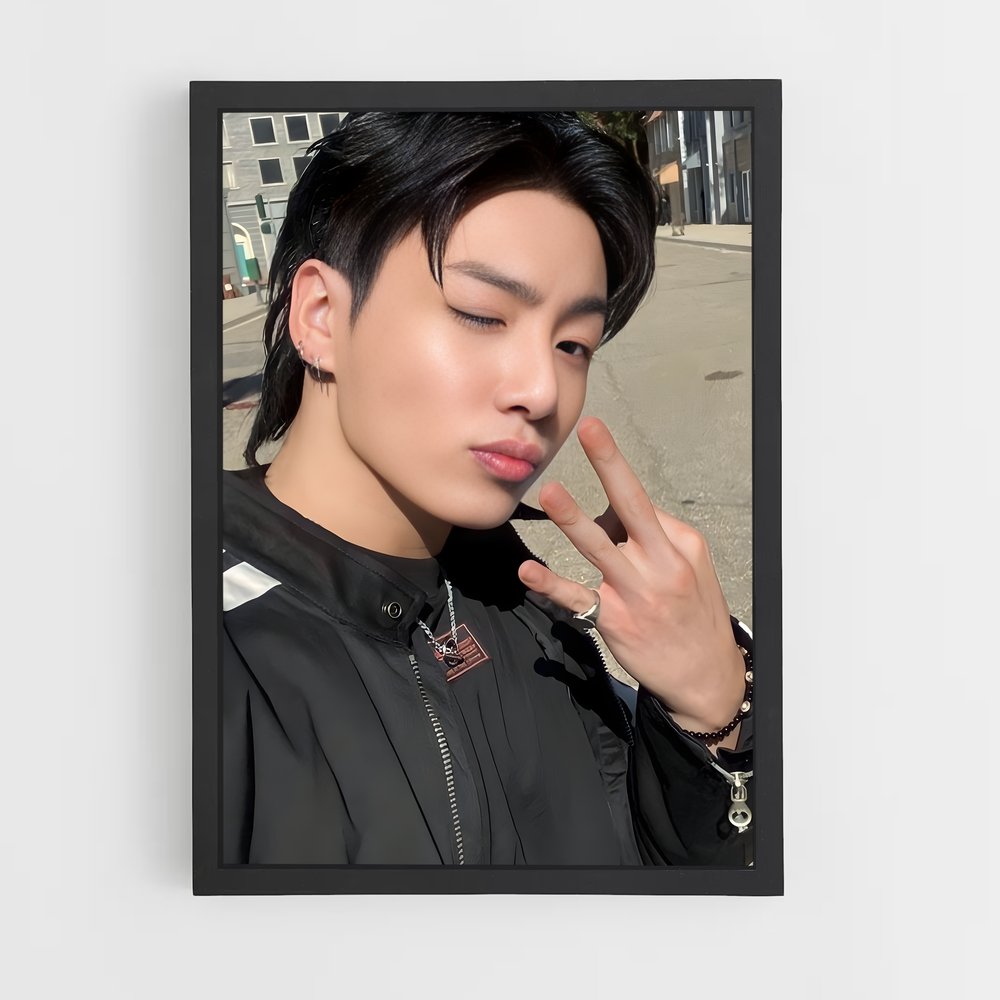 ap-jungkook-10 cadre Noir