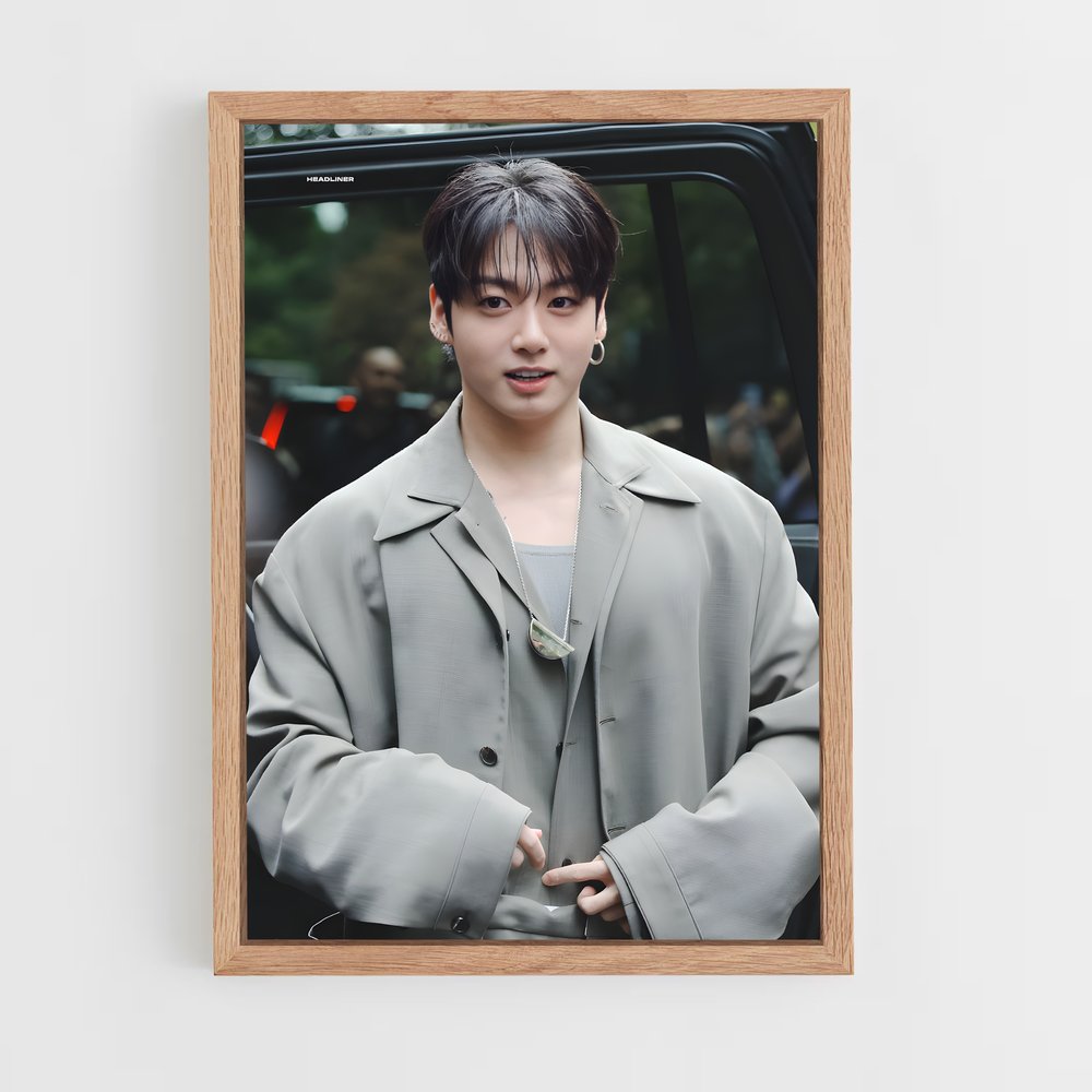 ap-jungkook-2 cadre Bois clair