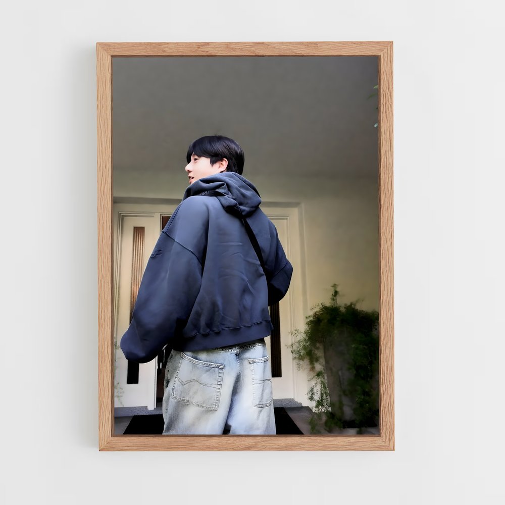 ap-jungkook-9 cadre Bois clair