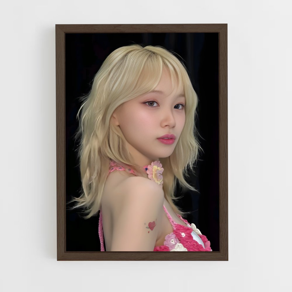 ap-kim chaewon-5 cadre Bois foncé