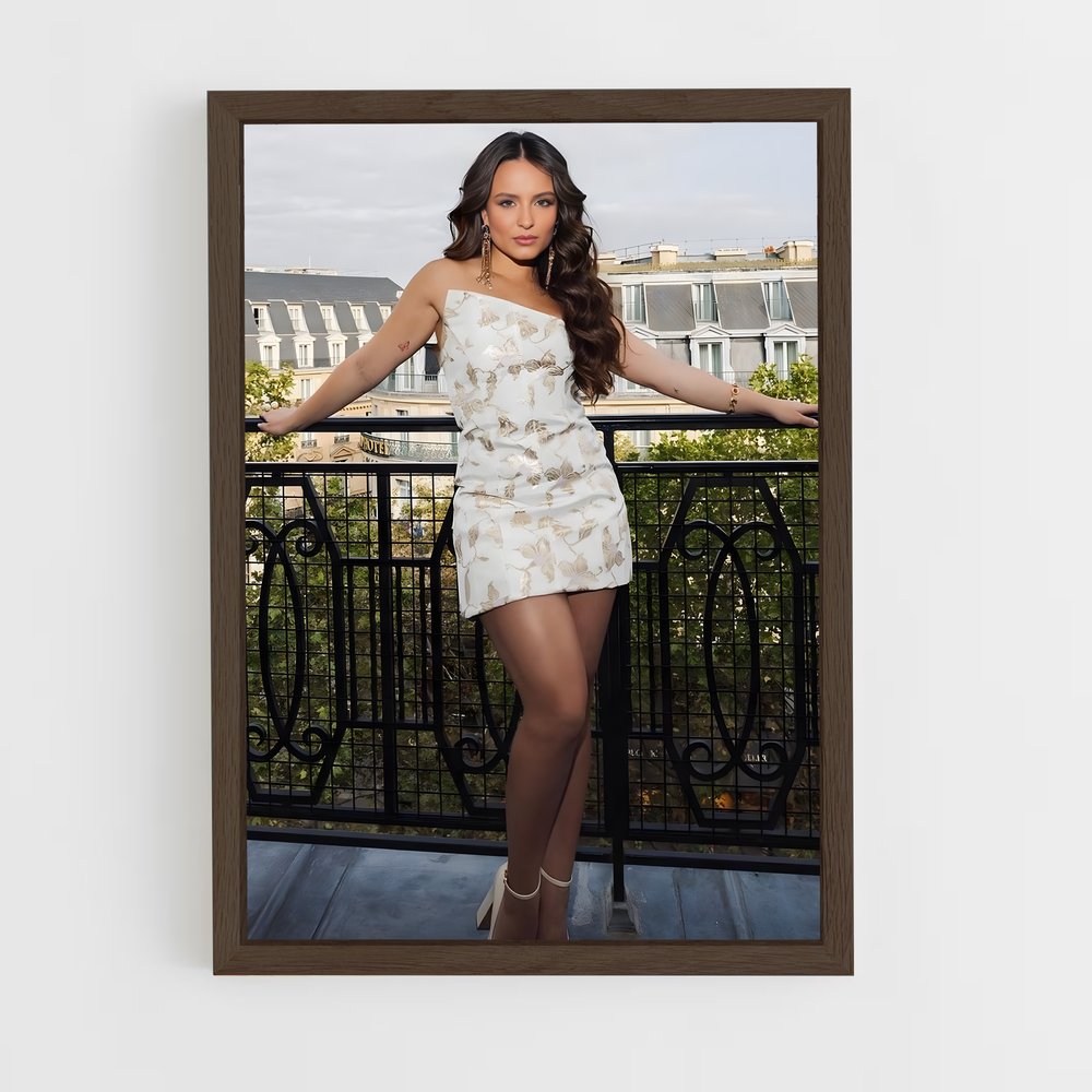 ap-larissa manoela-1 cadre Bois foncé
