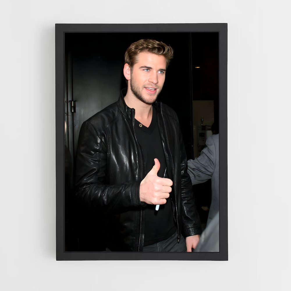 ap-liam hemsworth-5 cadre Noir