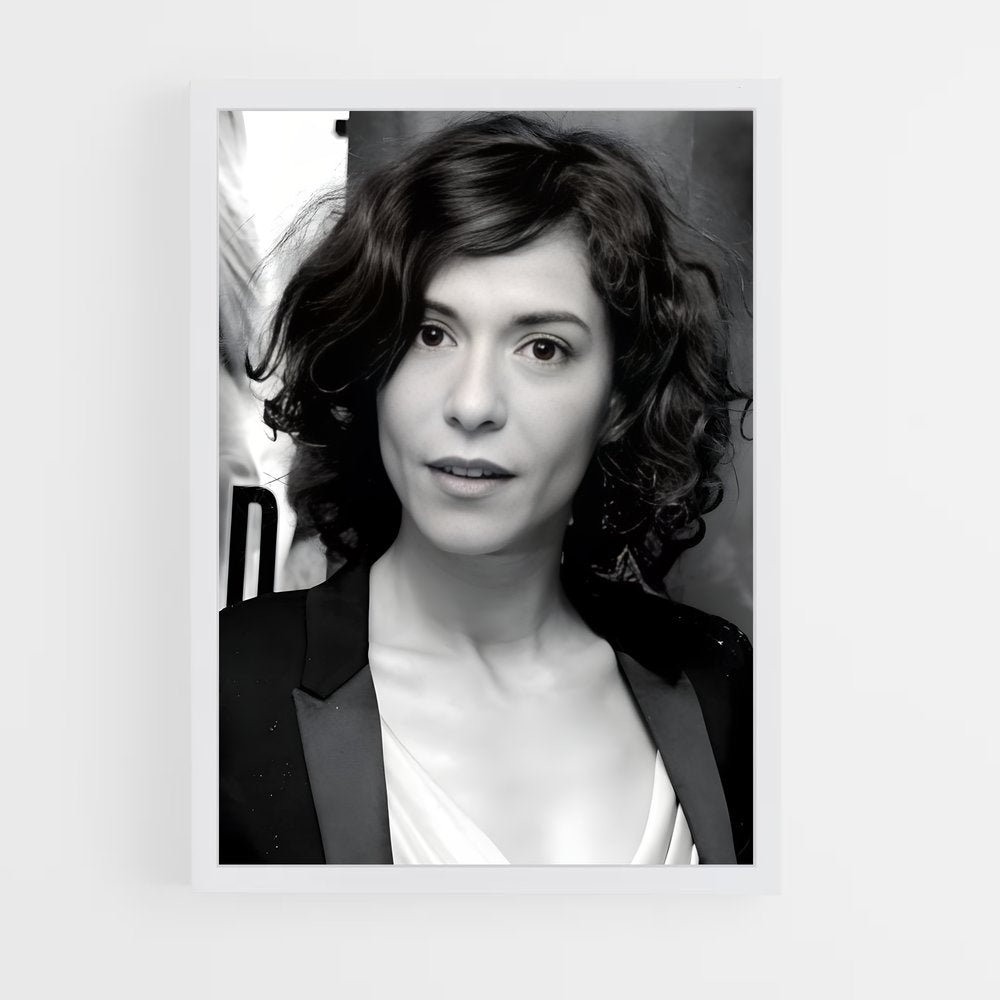 ap-lubna azabal-1 cadre Blanc