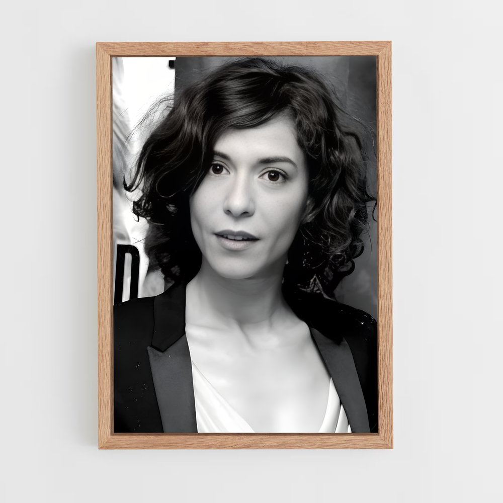 ap-lubna azabal-1 cadre Bois clair
