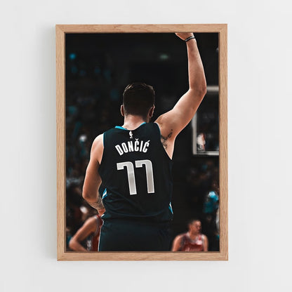 ap-luka doncic-4 cadre Bois clair