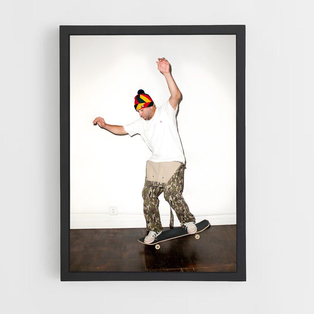ap-mark gonzales-1 cadre Noir