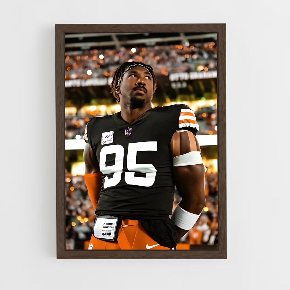 ap-myles garrett-3 cadre Bois foncé