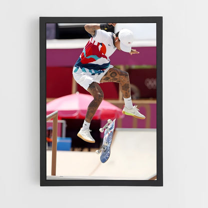 ap-nyjah huston-1 cadre Noir