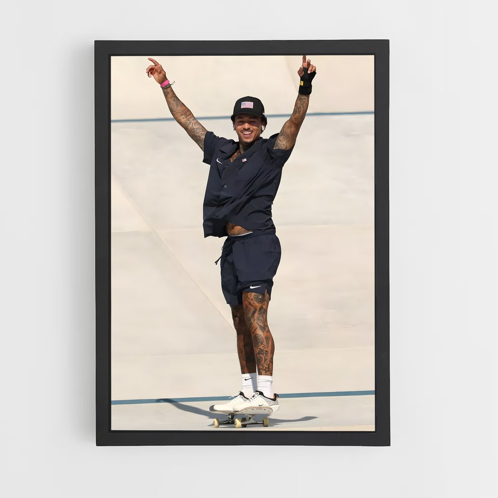 ap-nyjah huston-2 cadre Noir