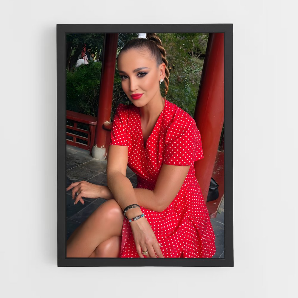 ap-olga buzova-2 cadre Noir