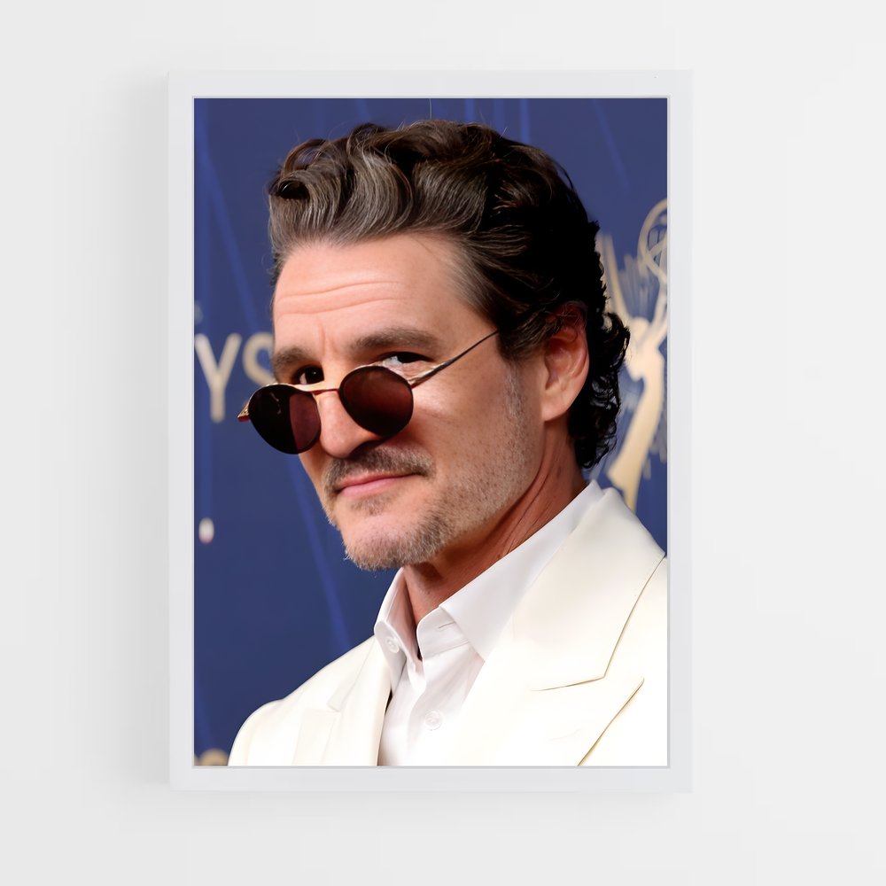 ap-pedro pascal-4 cadre Blanc