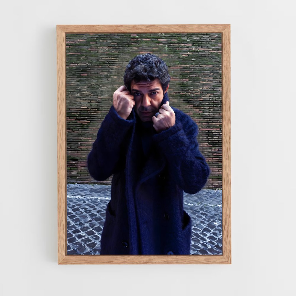 ap-pierfrancesco favino-2 cadre Bois clair