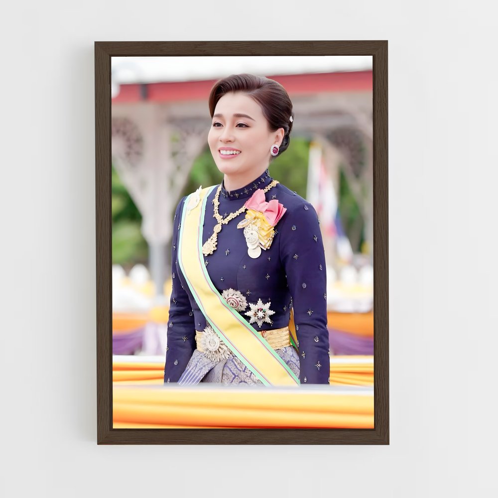 ap-queen suthida-11 cadre Bois foncé