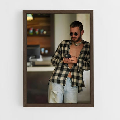 ap-ricky montaner-3 cadre Bois foncé