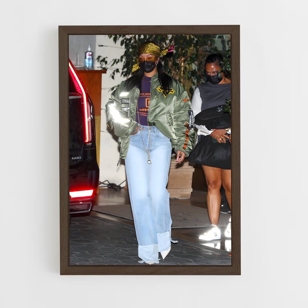 ap-rihanna-9 cadre Bois foncé