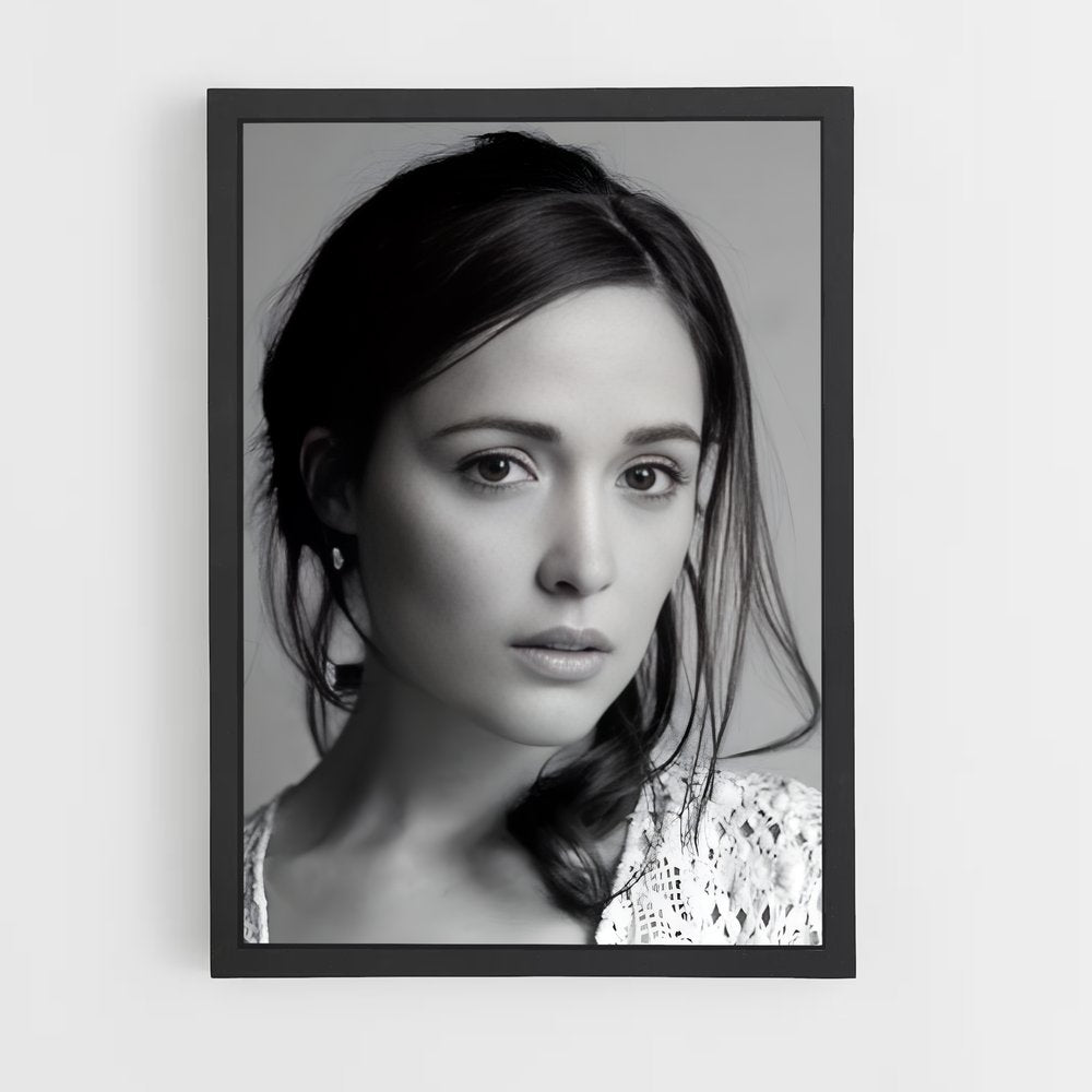 ap-rose byrne-6 cadre Noir