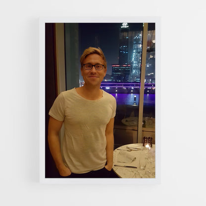 ap-russell howard-3 cadre Blanc