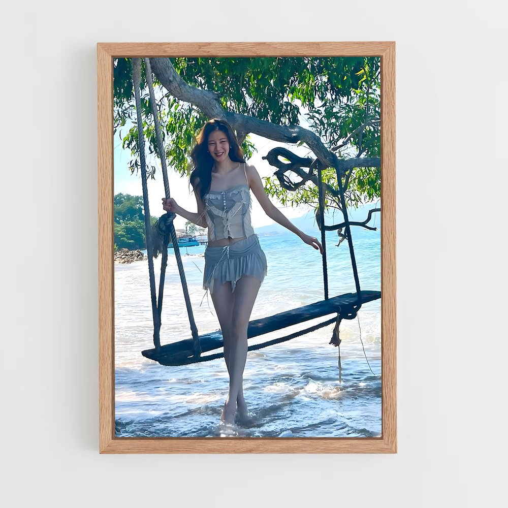ap-seohyun-7 cadre Bois clair