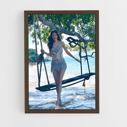 ap-seohyun-7 cadre Bois foncé
