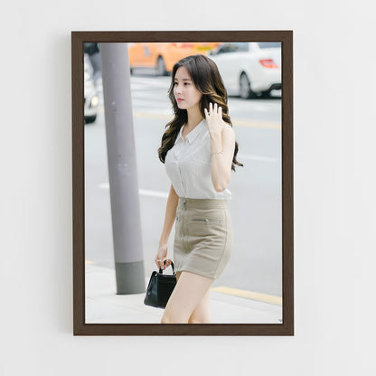 ap-seohyun-9 cadre Bois foncé