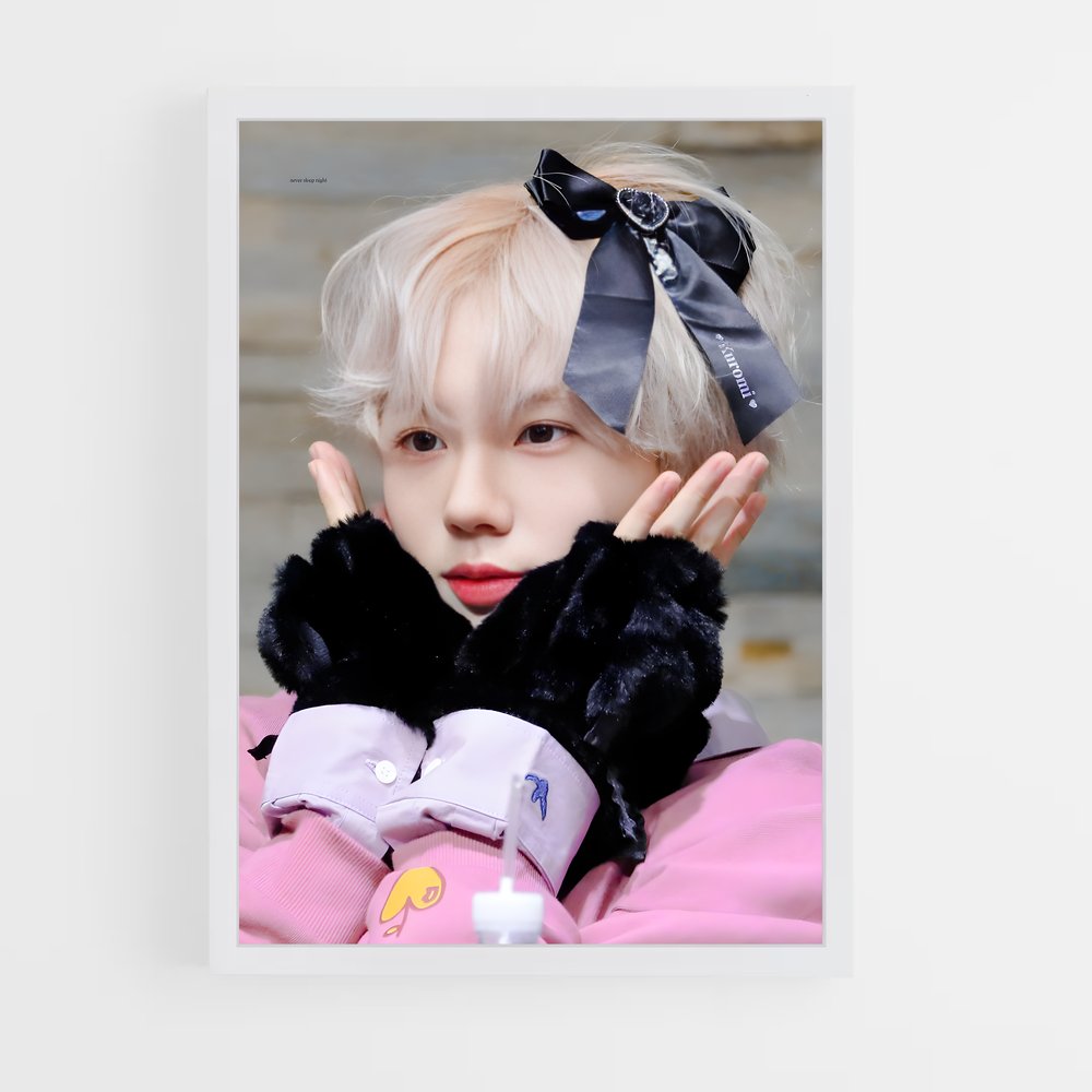 ap-seongmin-1 cadre Blanc